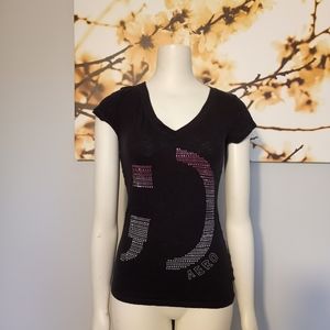 Aeropostale black graphic tee shirt v neck